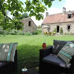 Le Clos Fleuri بيت ضيافة