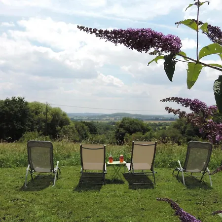 Le Clos Fleuri Guest house