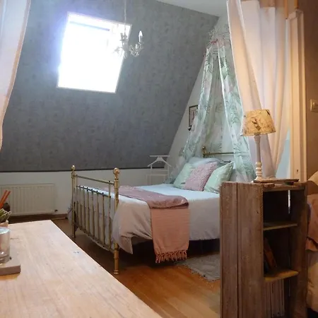 Le Clos Fleuri Guest house Segrie
