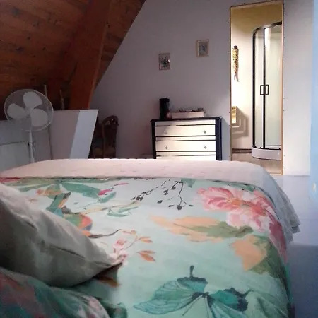 Guest house Le Clos Fleuri Segrie