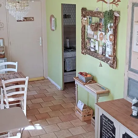 Le Clos Fleuri Guest house