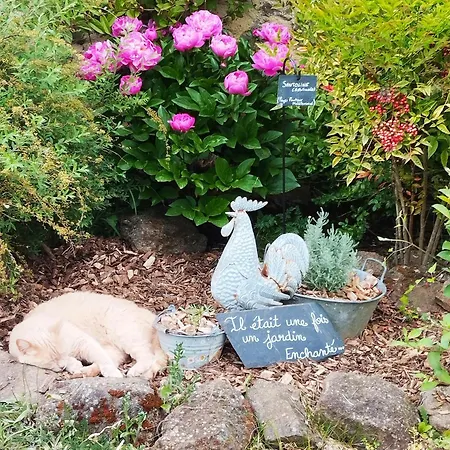 Le Clos Fleuri Pensión *