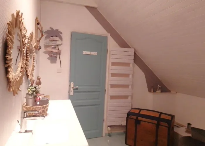 Le Clos Fleuri بيت ضيافة