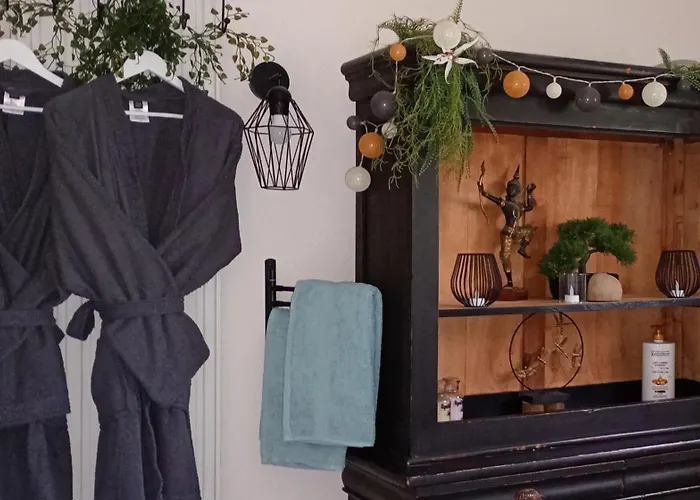 بيت ضيافة Le Clos Fleuri *